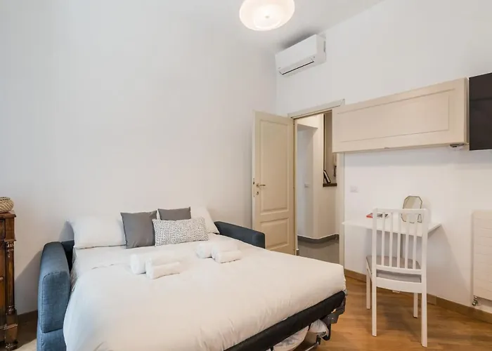 Апартаменты The Rent - Two-bedroom In Colosseum Area *