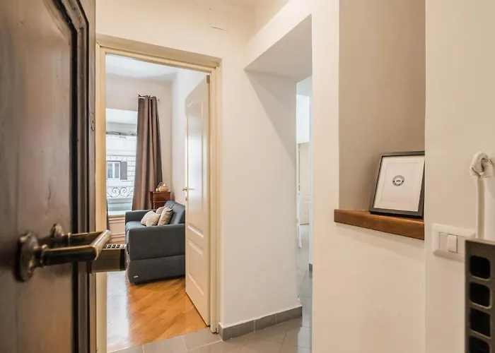 Апартаменты The Rent - Two-bedroom In Colosseum Area *