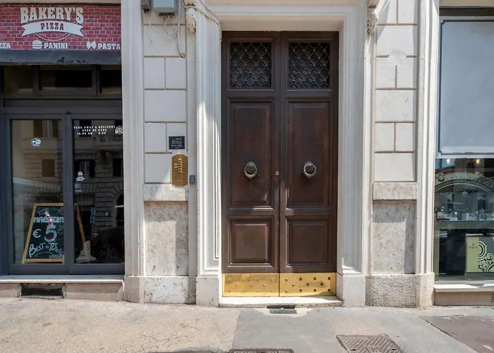 The Rent - Two-bedroom In Colosseum Area Апартаменты Рим